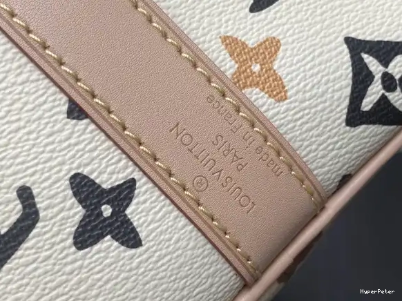 50 VUITTON LOUIS KEEPALL BANDOULIÈRE 0520